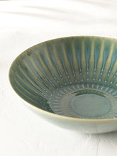 Load image into Gallery viewer, Living Jewels Salad Bowl 24 Cm - Green