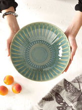 Load image into Gallery viewer, Living Jewels Salad Bowl 24 Cm - Green