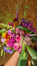 Load image into Gallery viewer, Friday Flower Club