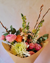 Load image into Gallery viewer, Friday Flower Club