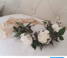 Load image into Gallery viewer, Floral Crown