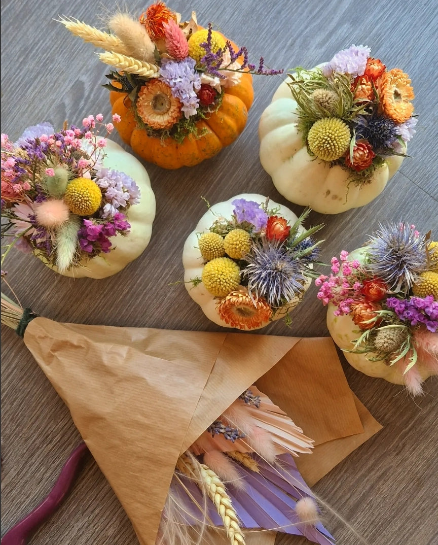 Dried Flower Pumpkin Craft Mon 27th Oct 2pm